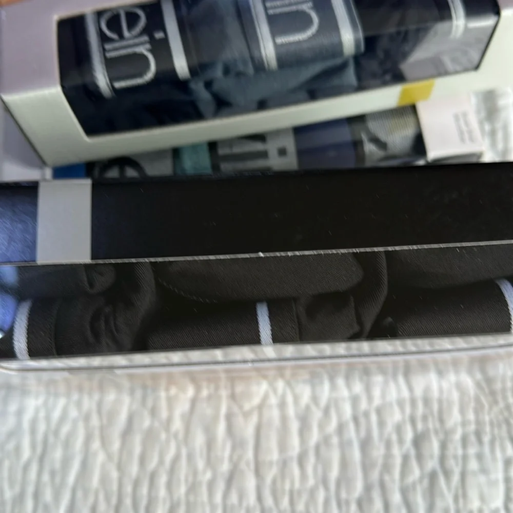 Calvin Klein 3-PK Microfiber Stretch Black Boxer Briefs Med NWT - Picture 12 of 13